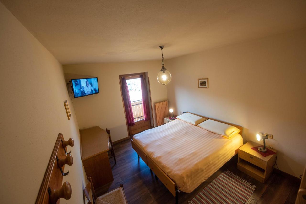 Hotel Eira Bormio Exterior photo